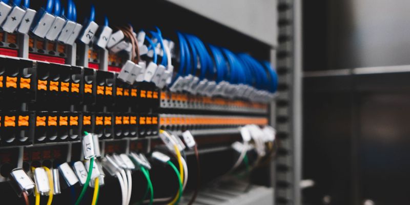 Estudio y ejecucion de proyectos de ingenieria arquitectura y telecomunicaciones.